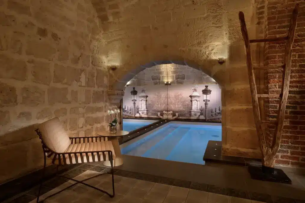 Hôtel La Lanterne & Spa, indendørs pool