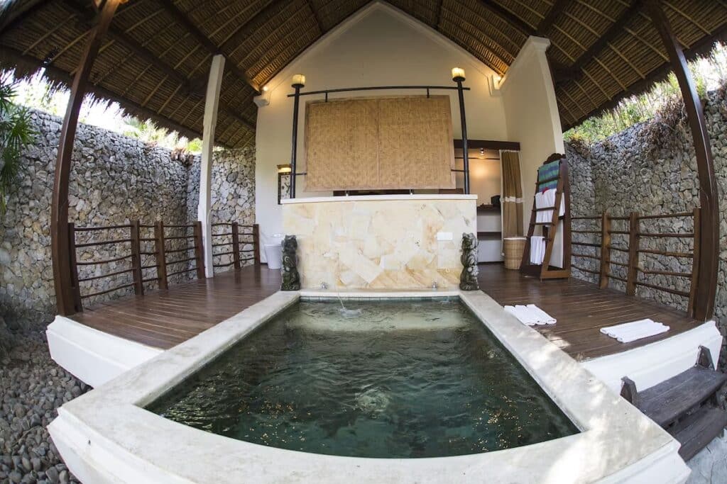 Naya gawana værelse med privat pool