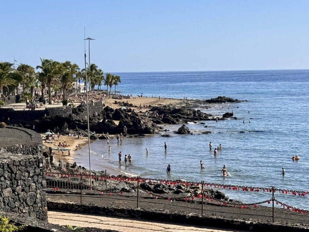 Puerto del carmen strand lanzarote