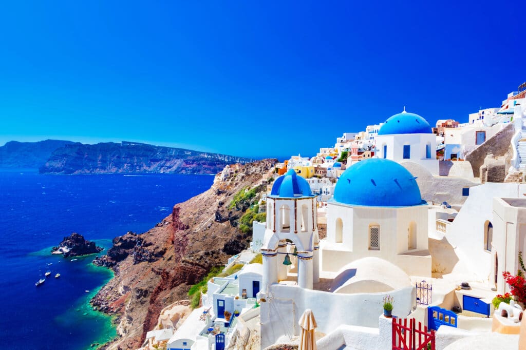 hvor skal man bo på santorini