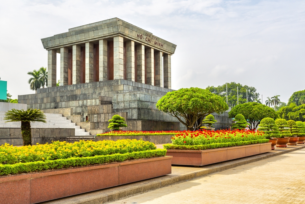 Ba Dinh-pladsen og Ho Chi Minh-mausoleet i Hanoi