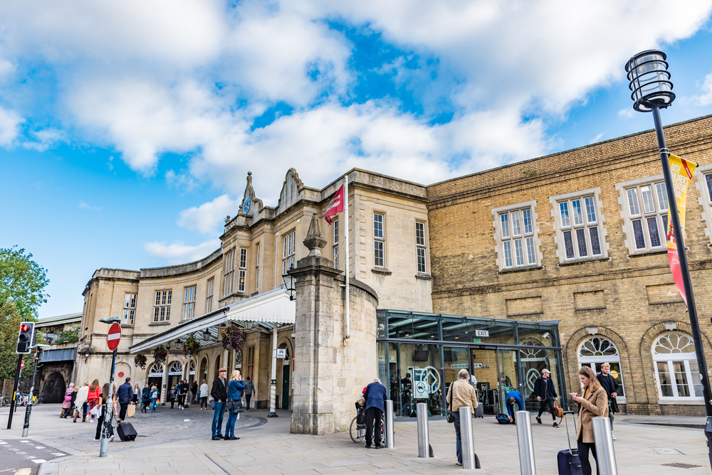 Bath Spa-stationen i Bath, hvor togene fra London ankommer