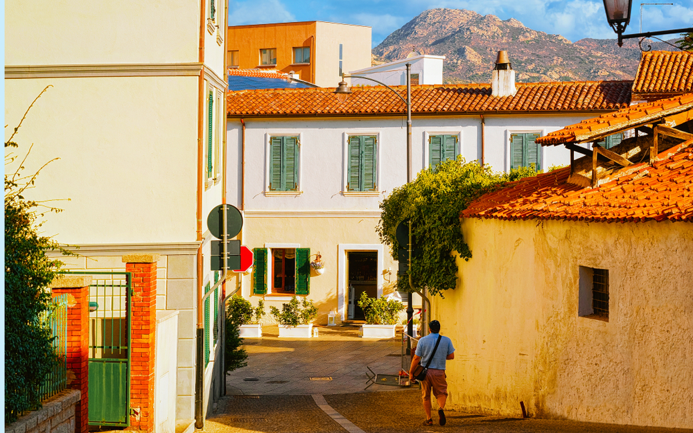 Gaden Corso Umberto I i Old Town i Olbia centrum