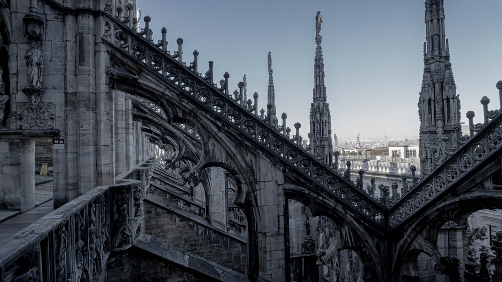 Duomo di Milano set fra tagterrassen