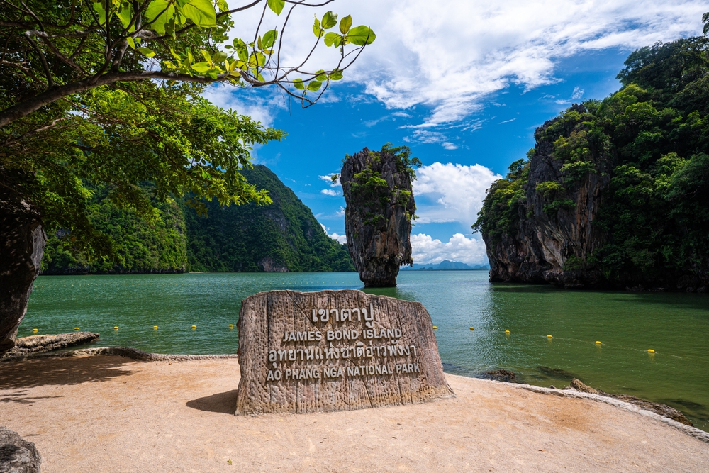 Klippesøjlen Ko Tapu ved James Bond Island i Phang Nga-bugten