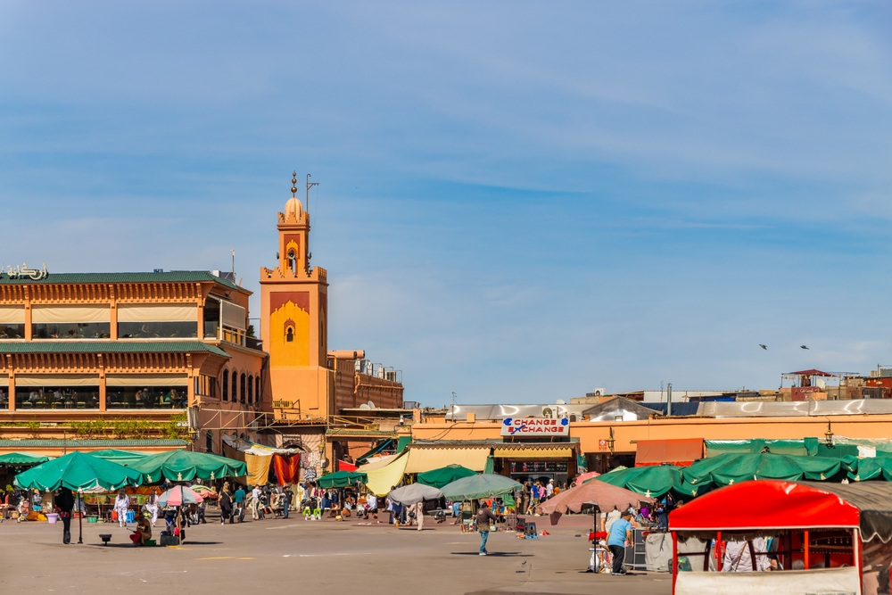 Pladsen Jemaa el-Fna i medinaen i Marrakech