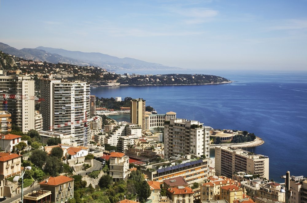 Larvotto-stranden og strandkvarteret i Monaco