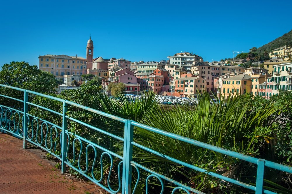 Passeggiata Anita Garibaldi langs kysten i Nervi ved Genova