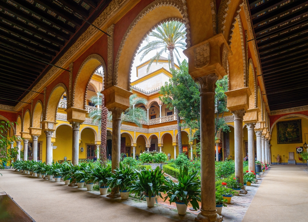 Hovedgården i Palacio de las Dueñas i Sevilla
