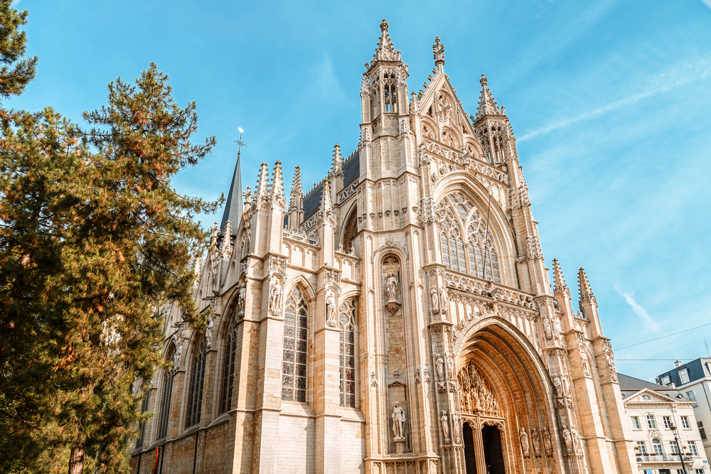 Kirken Notre-Dame du Sablon i Sablon-kvarteret i Bruxelles