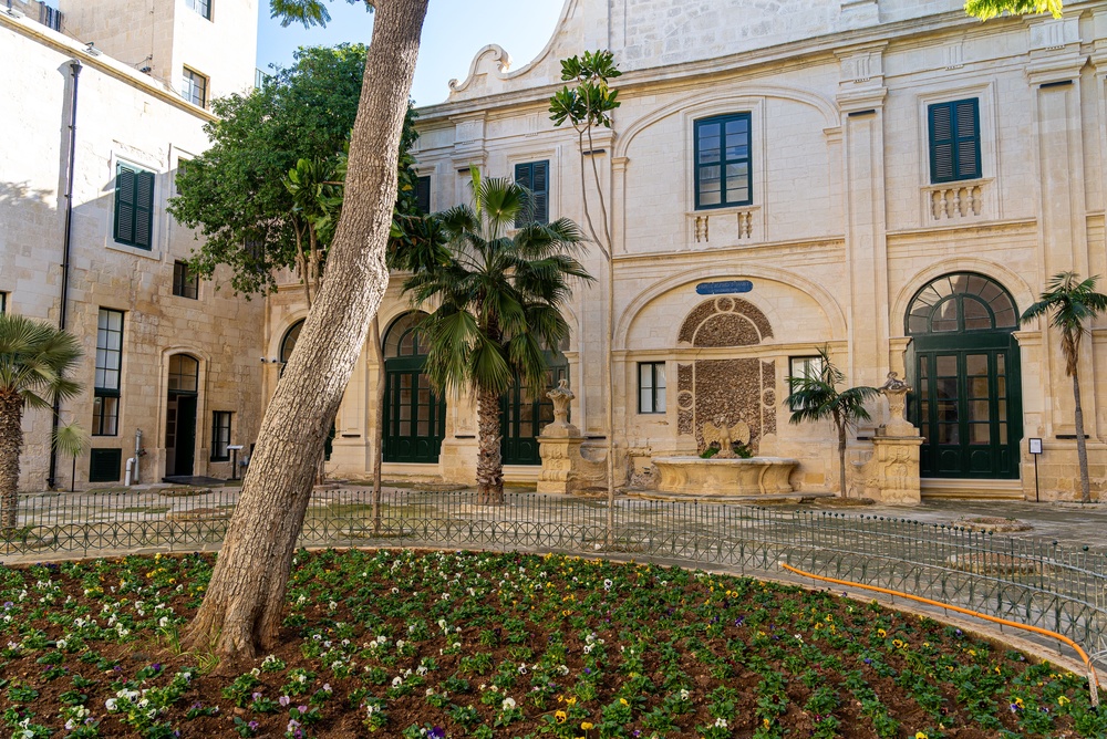 Gården i Stormesterens Palads i Valletta