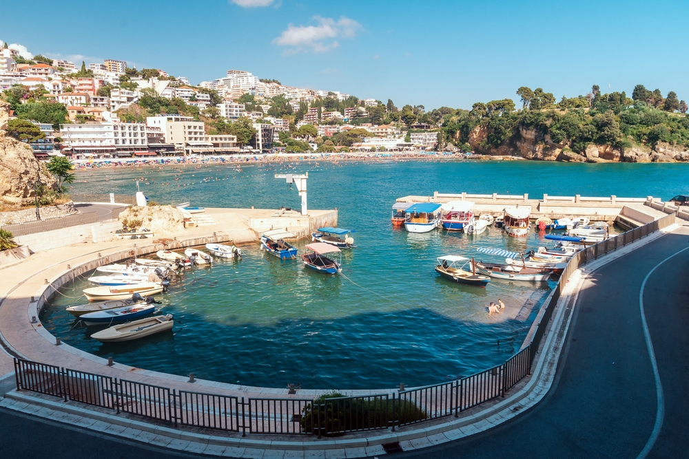 Old Town og stranden i Ulcinj
