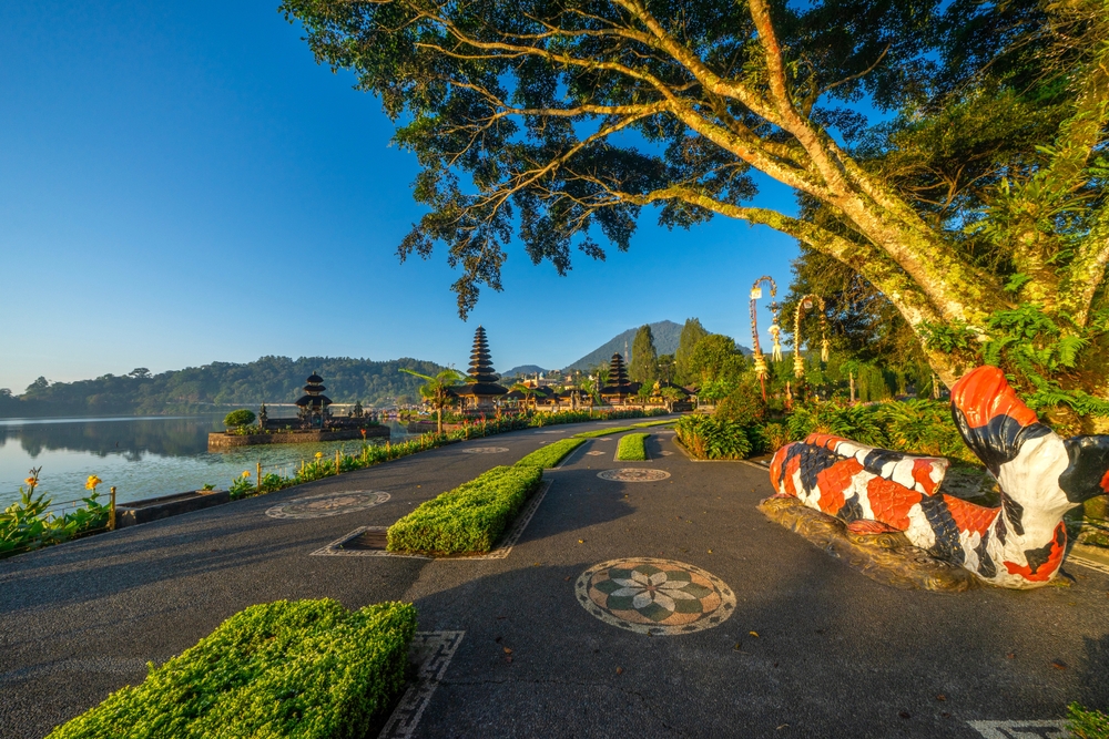 Pura Ulun Danu Beratan ved Bedugul om morgenen