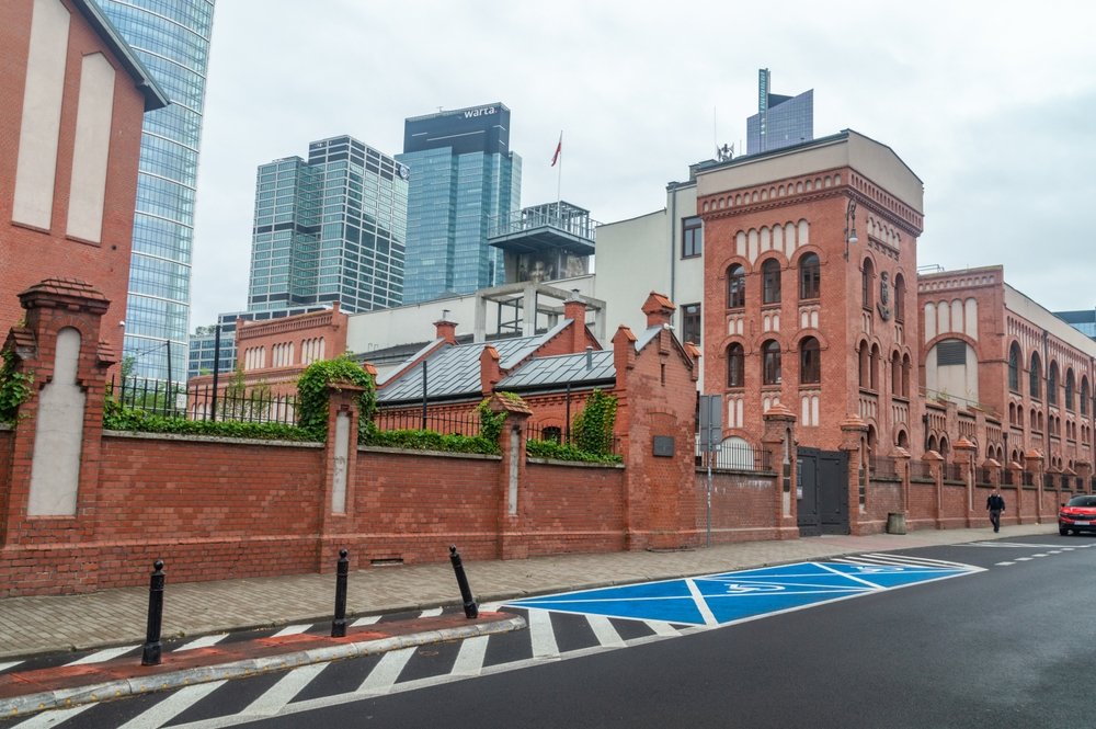 Warszawaopstandens Museum i bydelen Wola