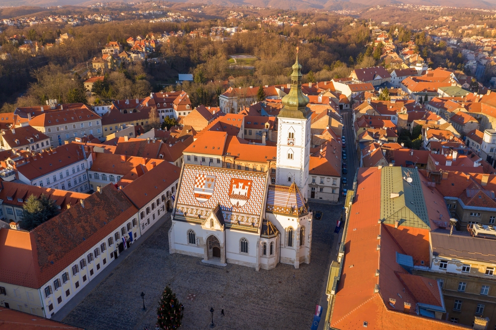 Markuskirken med det farvede tegltag i Zagrebs øvre by
